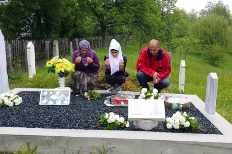 Zavidovići: Otac koji je donirao organe kćerke: Minelino srce ne čuje otkucaje podrške