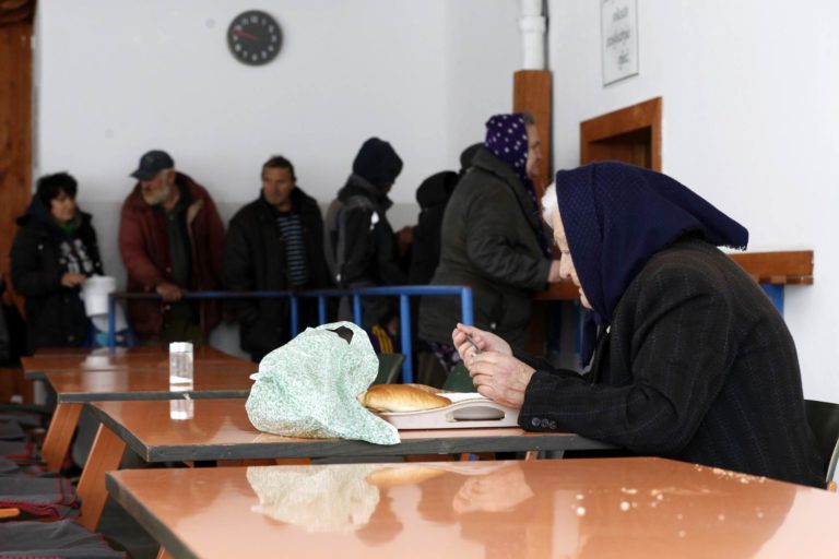 Muslimani Glamoča radost ramazana podijelili sa svojim komšijama svih vjera i nacija (FOTO)