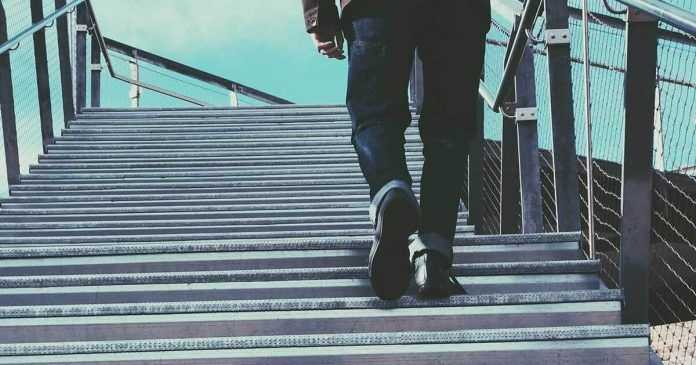 145176699 10221725876008907 920576310079255159 o 696x365 1