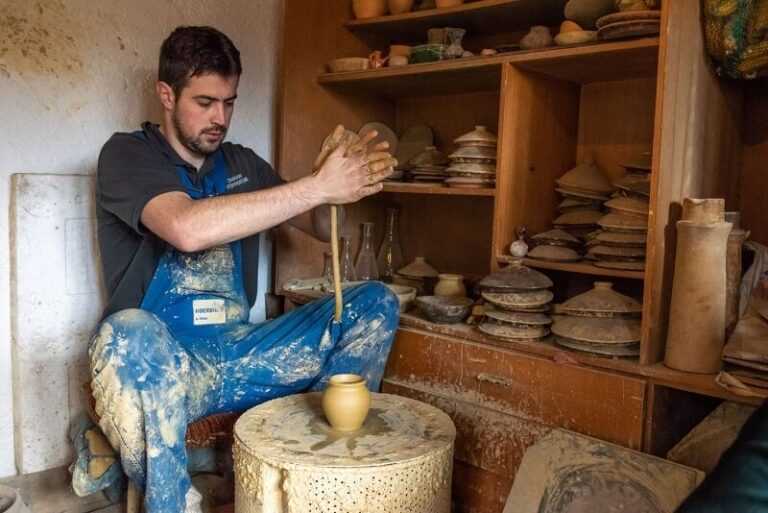 Duga tradicija: Emir Ohran se vratio iz Njemačke i od rahmetli babe naslijedio zanat