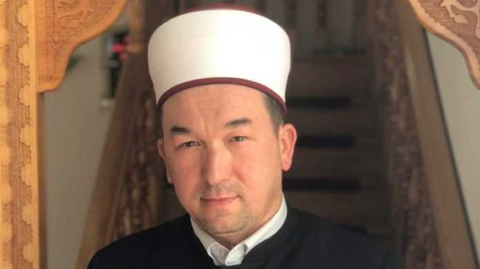 glavni imam kiseljak bajric 696x391 1