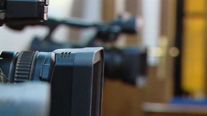 kamere mediji novinari 212143 725x408 1