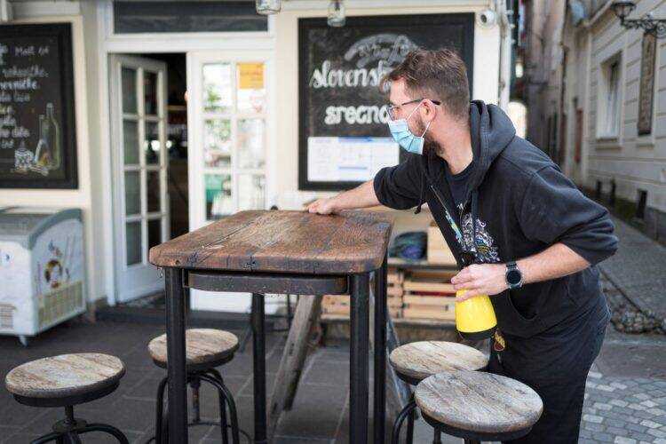 000 1QZ4K1 750x500 1