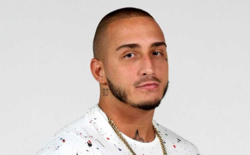 1529D242 F421 4E7E 9036 9977442B2570