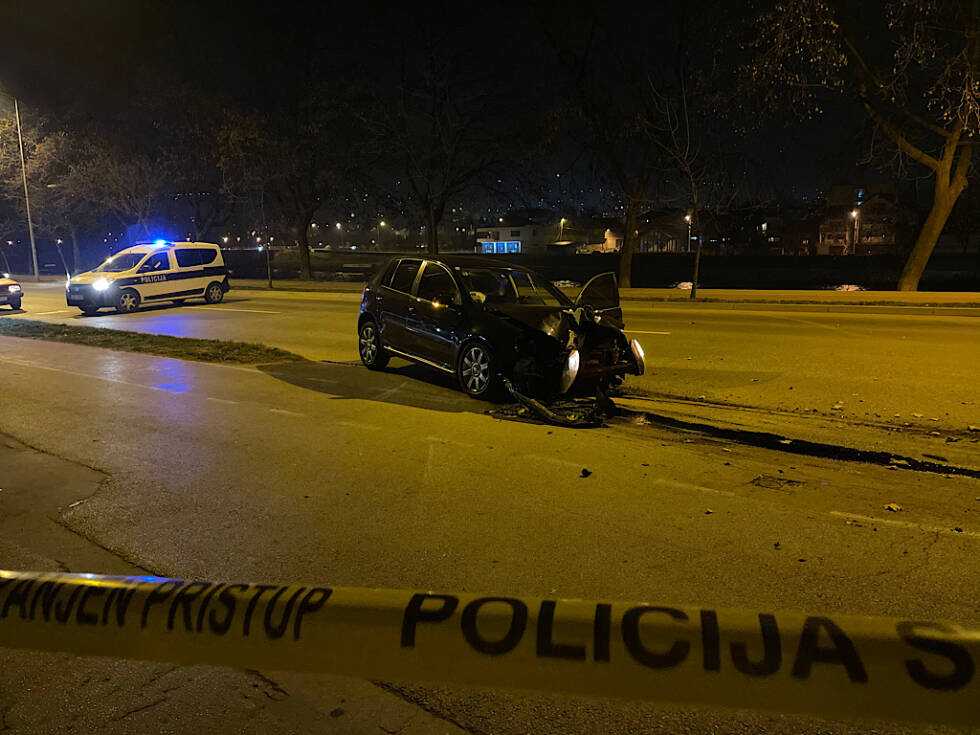 1B5DDF35 E922 453C 8043 DB764323FCEC