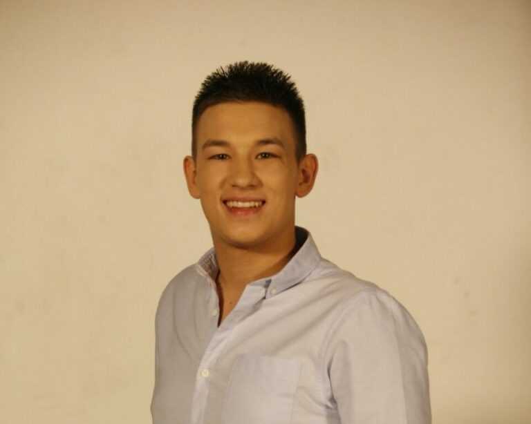 ESTRADA Sjećate se Uroša Živkovića koji je pjevao “Ne volim te Alija”? Ponovo razbjesnio javnost, EVO ŠTA JE URADIO U SUBOTU