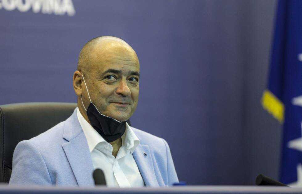 5F56781F 7768 456E A06E FDF7EF3B78E8