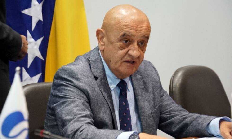 5dd120546a9aa1cb362082738a0b2b04