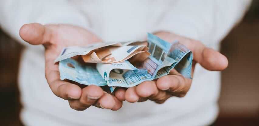 82b8cbd7 26ff 42b6 aad6 31ca61f4662eeure