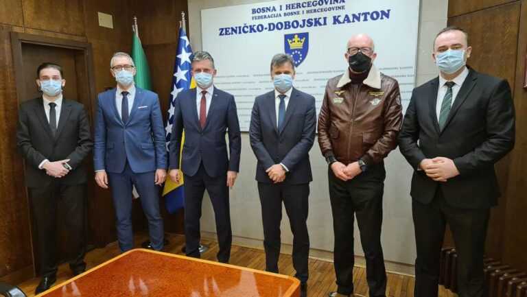 Premijer Novalić razgovarao sa premijerom Bašićem