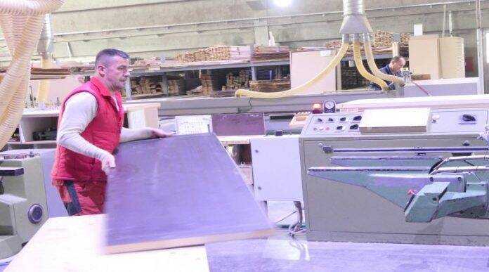 P1040474 1 scaled 1 696x387 1