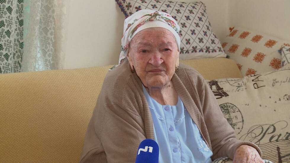 sa live 2 1535 230221 2 00 03 41 16 Still010