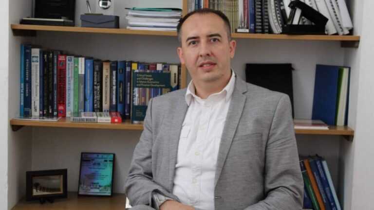 Napustio nas je dobar čovjek i profesor: Preminuo Velid Efendić