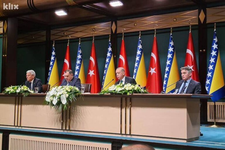 Erdogan donirao BiH 30 hiljada vakcina protiv koronavirusa