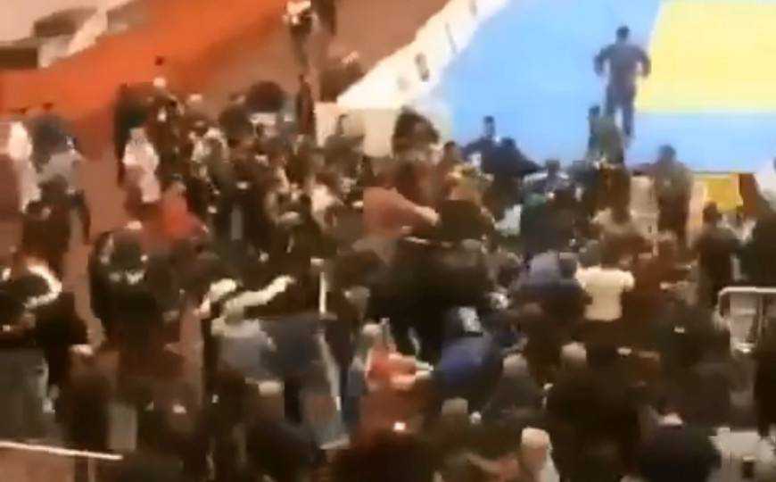 7799752C 541F 4565 969E 8E488754D712