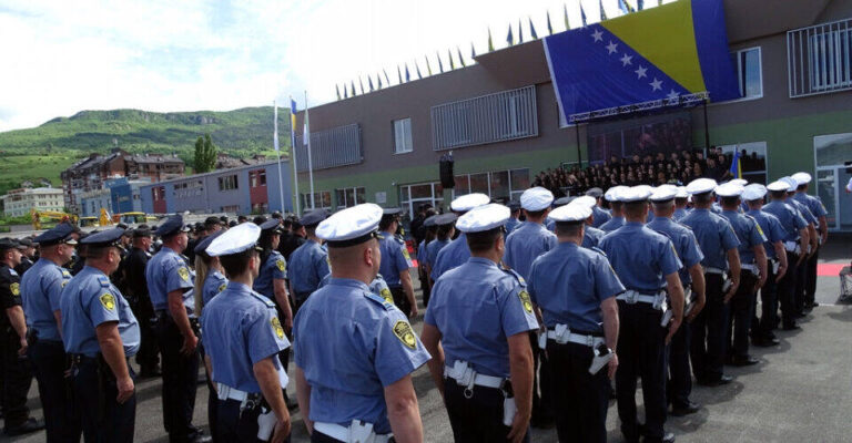 MUP ZDK: Objavljene liste kandidata za čin policajca i čin mlađeg inspektora