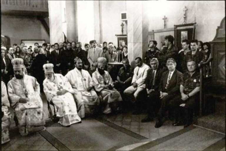 Tako je govorio Atanasije Jevtić: Muslimani smrde na loj, Karadžićeve ruke su čiste