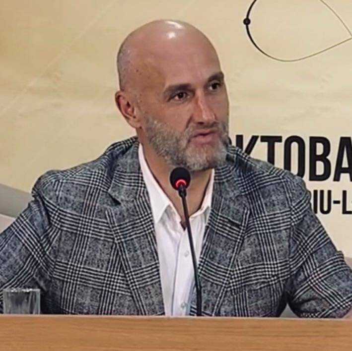 C6403B63 8223 491E A15A EAE23F6EE04A