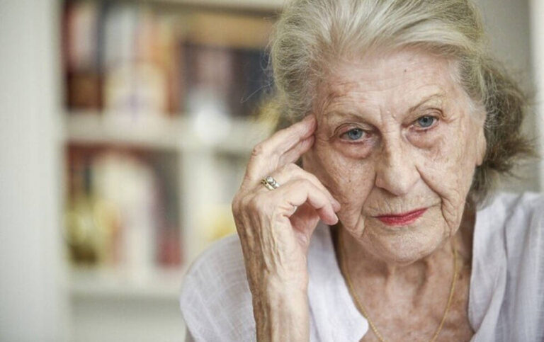 RATNI ZLOČINAC: Biljana Plavšić u teškom stanju nakon zaraze koronom, primljena u beogradsku bolnicu