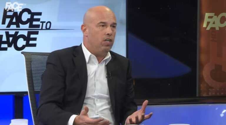 Senad: Za koliko para savjetuješ Dodika? Milan: Za 2 i po hiljade maraka, a u VSTV sam imao 4.300 KM