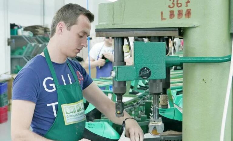 Stipendije za deficitarna zanimanja: 100 KM mjesečno olakšava odluku za šta se školovati