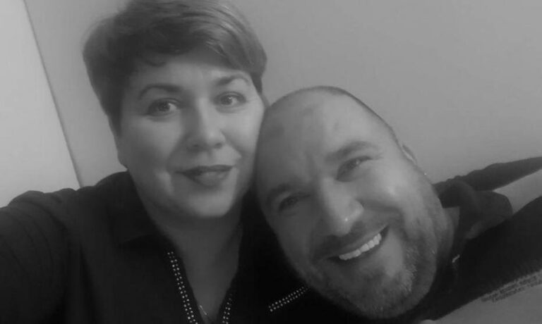 Potresna poruka supruge čiji je muž preminuo od koronavirusa: Sedam dana kako nisi tu, 15 dana kako sam te poljubila, ne znajući da je posljednji put
