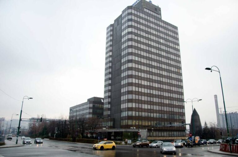 Ugovor o nabavci vakcine bit će potpisan tokom sutrašnje sjednice Vlade FBiH