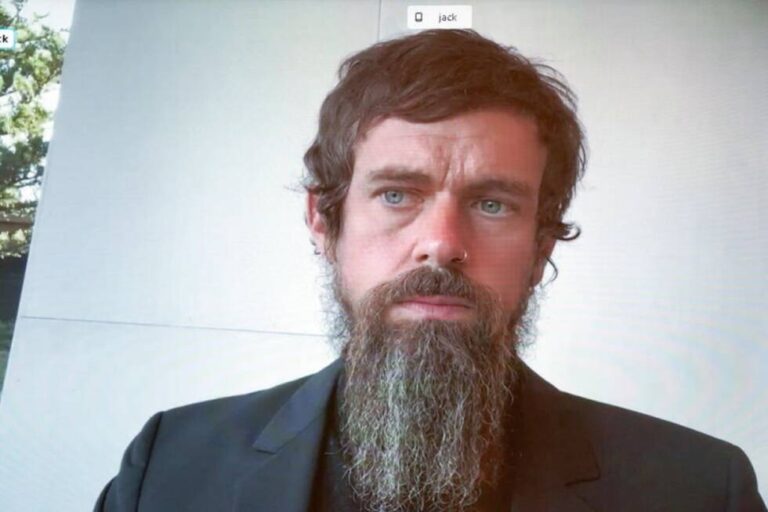 Prodaje se prvi tvit ikad – do sada ponuđeno više od 4 miliona maraka