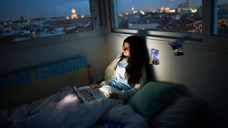 Psihijatrijski odjeli za mlade su prepuni: ‘Ovo je slično ratu’