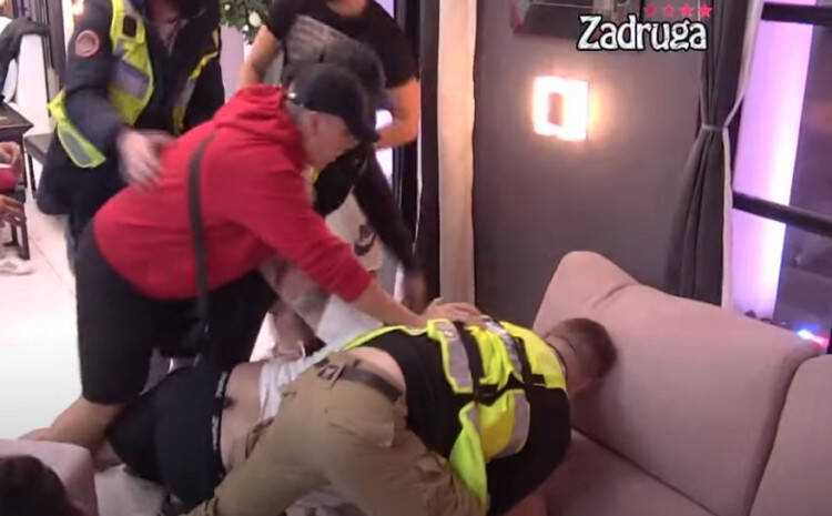 Haos u Zadruzi: Kristijan napao Taru i Ša, a onda se potukao s radnikom obezbjeđenja, na kraju otišao po nož