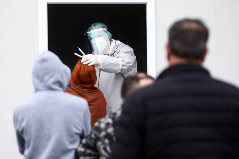 Politički poeni na životima građana: Zvanični podaci o smrtnosti demantuju medijske spinove