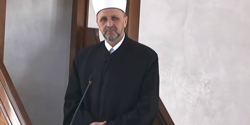 A6B19CF6 51F0 4A28 9BA8 472D6E9838FA