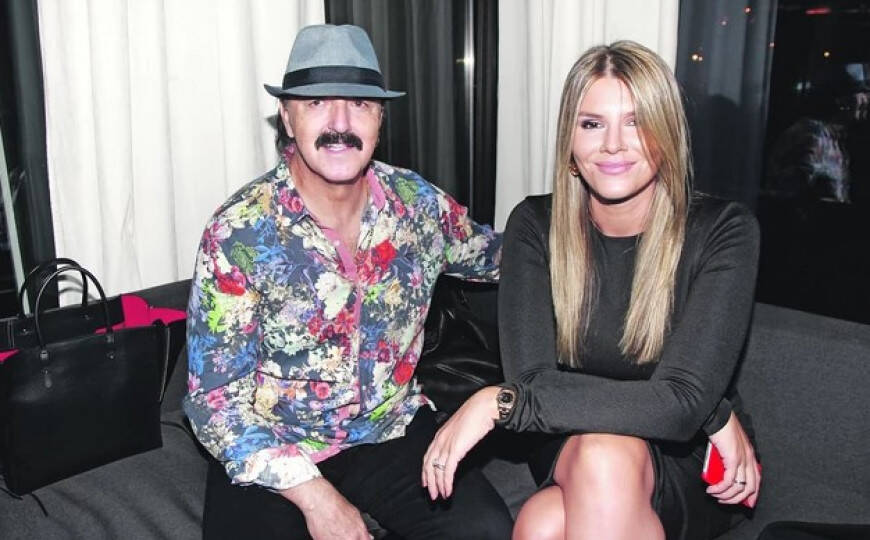 DD46F8BD 64EB 47D9 9D5E AB645F0C80F1