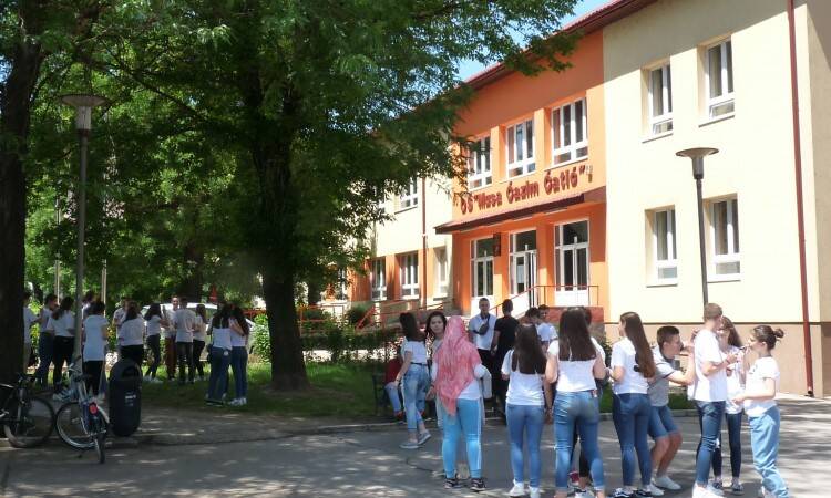 ZDK dozvolio produženi boravak u školama te povratak đaka završnih razreda