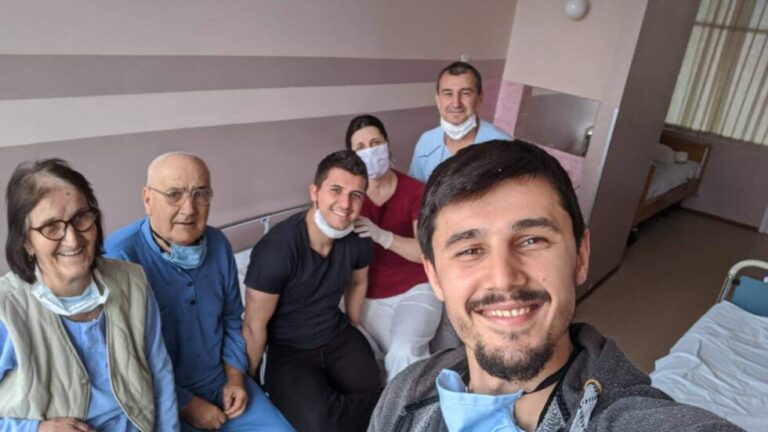 Prošle godine cijela porodica Hrnjić završila u stacionaru zbog korona virusa