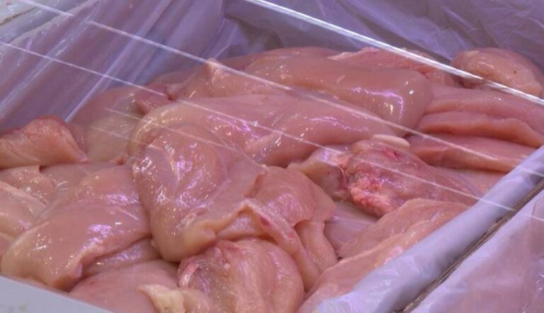 Upućen apel nadležnim: Strah da uvezeni smrznuti pileći file završi na tržištu kao svjež