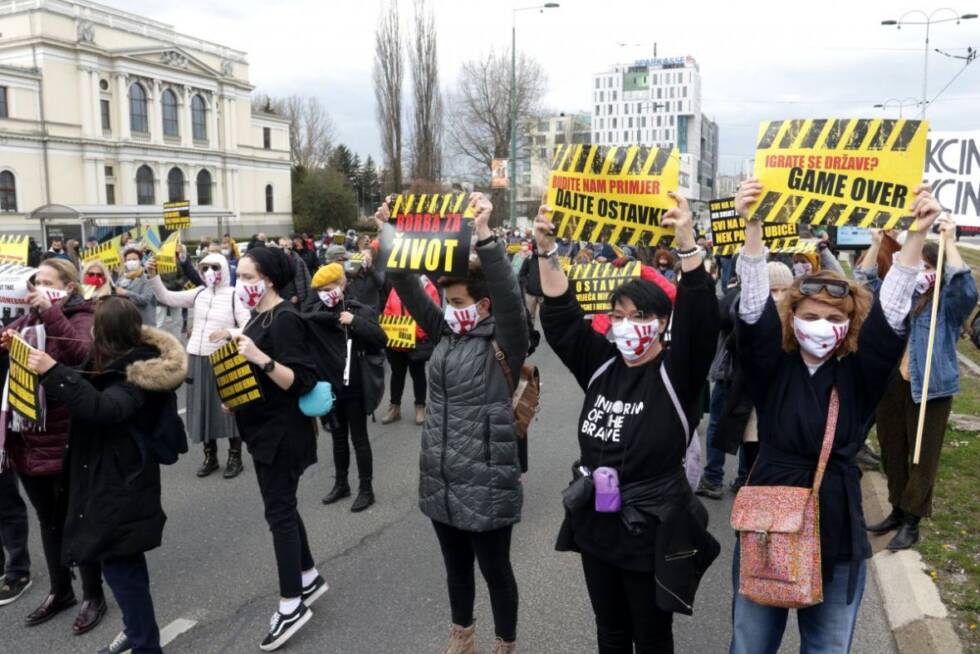 sarajevo protesti borbazazivot vakcineostavke parlamentbih 6apr20 DKRSAa09