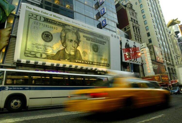 063 2574158mw013 Money 750x508 1