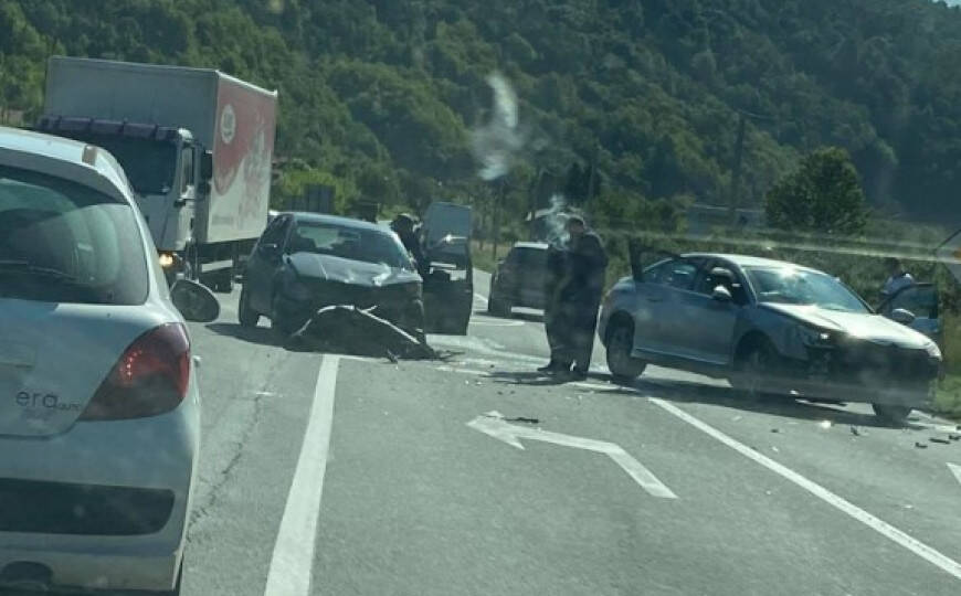 613A6C2F 23B6 4827 9066 E59792FFA73C