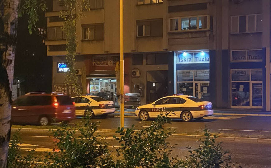 8A0BDBF0 F871 4AE8 9232 C9BEEBB7D63D