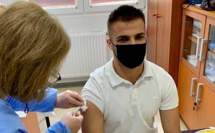 8E7C4111 7764 42E5 992F 306A1B4C17AB