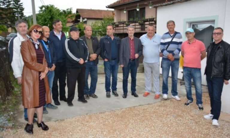 Divan gest: Demobilisani borci renovirali kuću svom saborcu