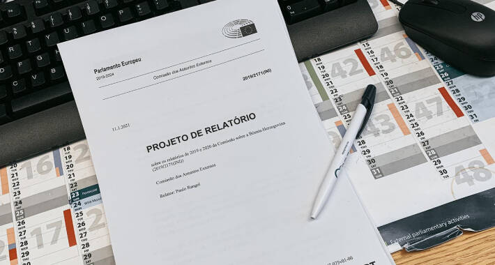 izvjestaj za BiH na stolu Paula Rangela 1