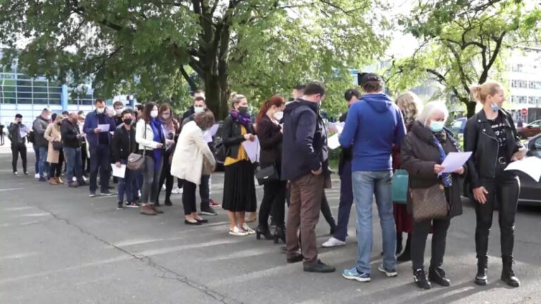 Dok građani BiH čekaju vakcine, u Srbiji vakcinisane nagrađuju novcem