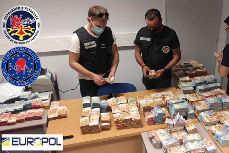 20210625130702 668401