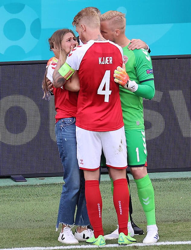 210B6912 35B5 4533 8CBB F209E68B7D85