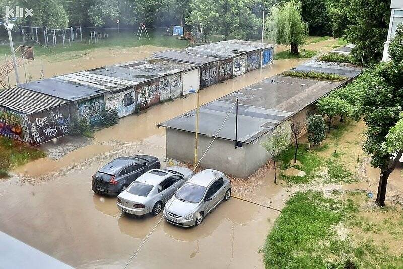 5B7CD729 1766 4E0D A9C0 9AE1C1680E5B