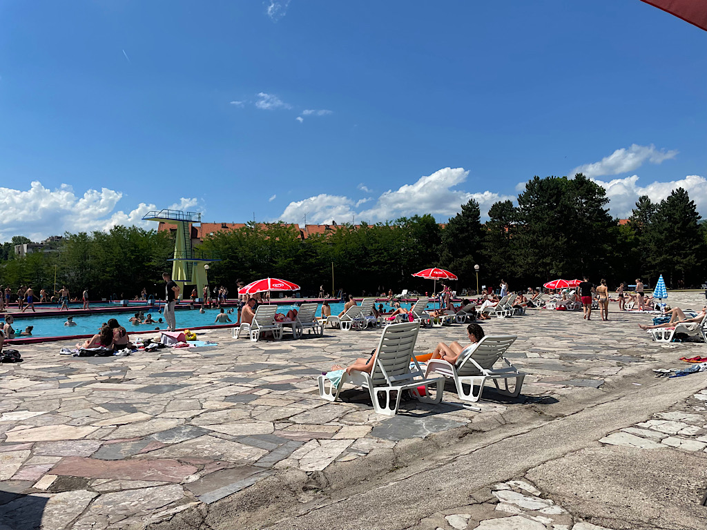 6A115642 8FB3 4235 A1F7 0179AEE79E2D