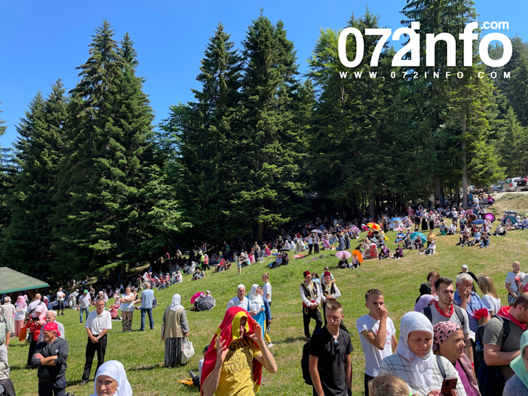 Stotine ljudi iz BiH, ali i svijeta, okupilo se danas na Ajvatovici (VIDEO)