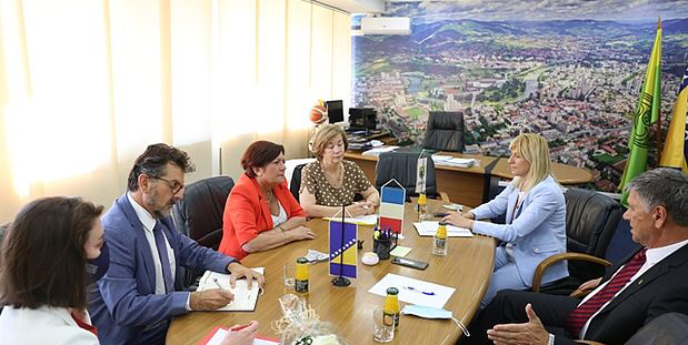 8FAF8F28 76E5 4CF4 84FD 491914F4340F